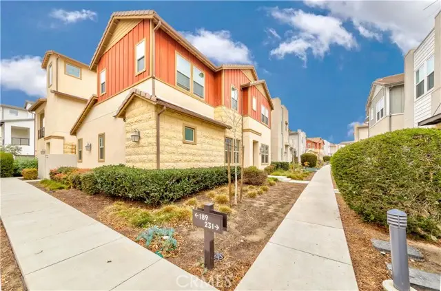 191 Frame, Irvine, CA 92618 - #3