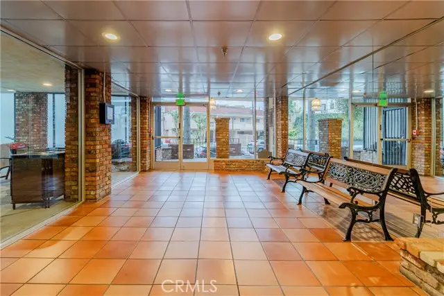 2260 N North Cahuenga Boulevard #302, Los Angeles, CA 90068 - #1