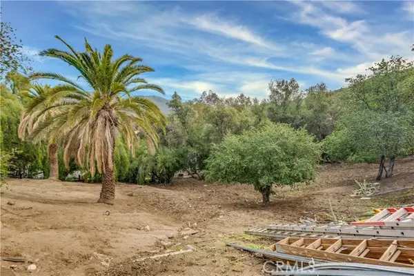 8455 Mcgroarty Street, Sunland (los Angeles), CA 91040