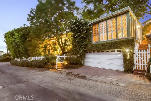 11575 Amanda Drive, Studio City, CA 91604 - #1
