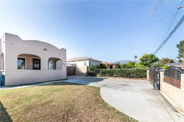 921 N Brand Boulevard, San Fernando, CA 91340 - Image #2