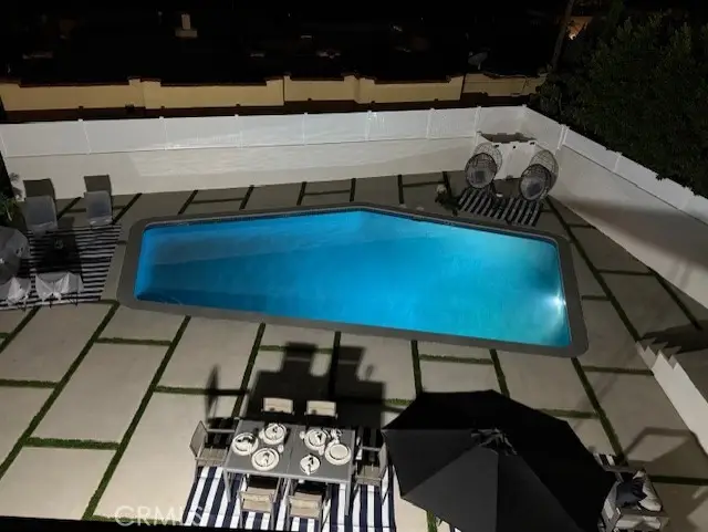 430 W Kenneth Road, Glendale, CA 91202 - Image #1