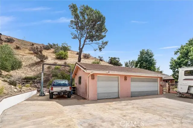 8530 Vine Valley, Sun Valley, CA 91352 - Image #2