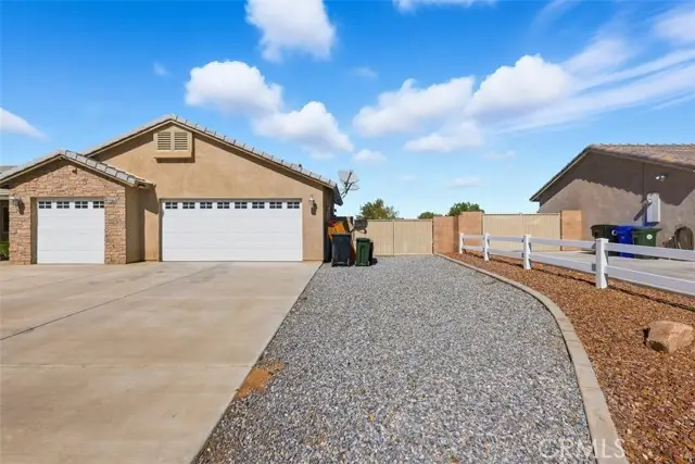 21268 Chardonnay, Apple Valley, CA 92308 - Image #2