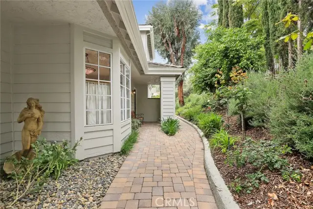 817 Sunstone Street, Westlake Village, CA 91362 - Image #3