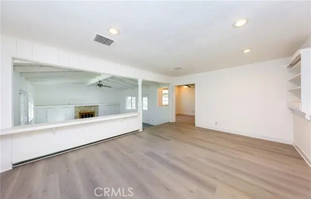 10831 Orion Avenue, San Fernando, CA 91345 - Image #2