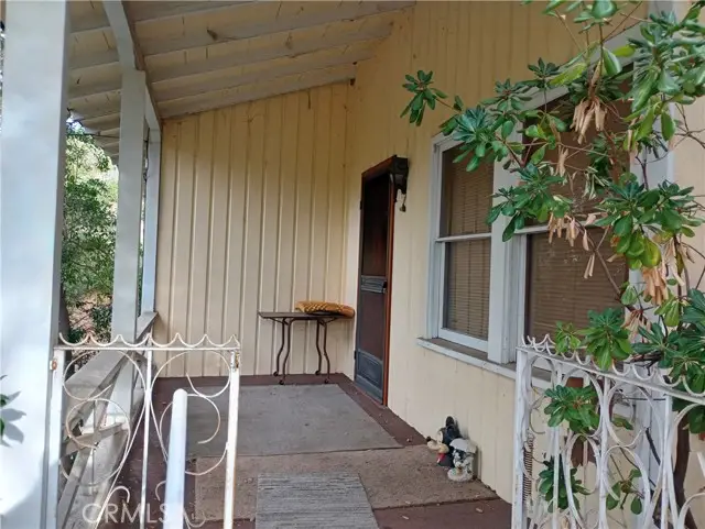 7916 Glenties Lane, Tujunga, CA 91040 - Image #2