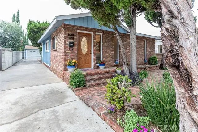 405 N Brighton, Burbank, CA 91506 - Image #2