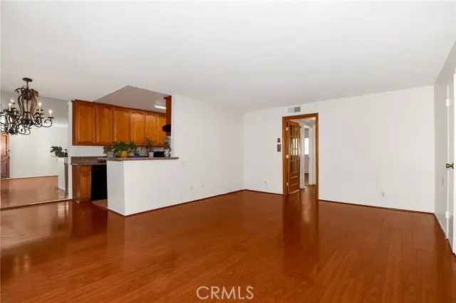 5403 Newcastle Avenue #28, Encino, CA 91316 - Image #2