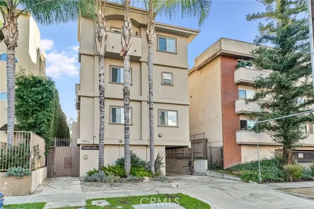 10866 Bluffside #5, Studio City, CA 91604 - Image #2