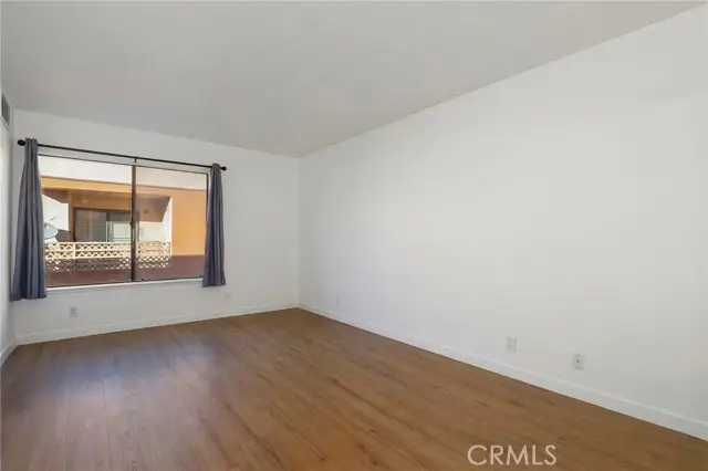 6815 Remmet #311, Canoga Park, CA 91303 - Image #2