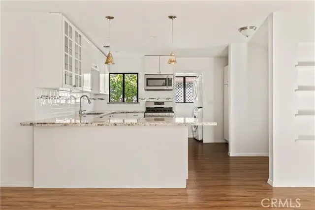 531 N Niagara, Burbank, CA 91505 - Image #2