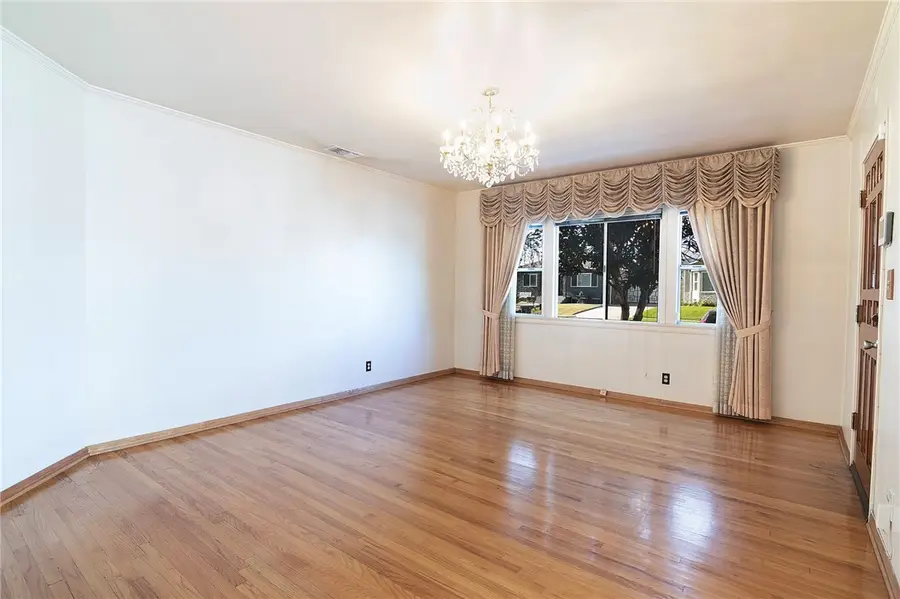 1520 N Keystone, Burbank, CA 91506 - Image #3