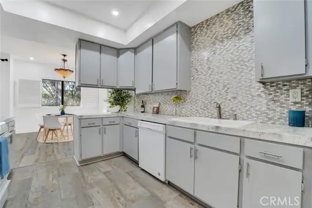 13331 Moorpark Street #206, Sherman Oaks, CA 91423 - Image #3