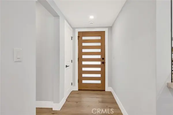 16052 Bahama Street, North Hills (los Angeles), CA 91343