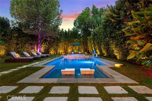 22900 Hatteras Avenue, Woodland Hills (los Angeles), CA 91367