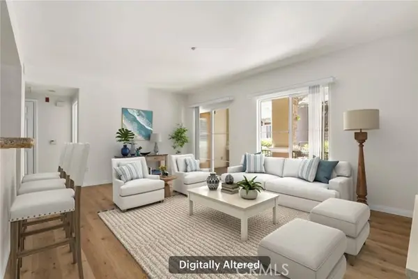 469 Country Club #114, Simi Valley, CA 93065