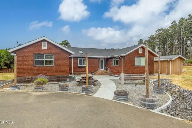 32500 Gibney Lane, Fort Bragg, CA 95437 - Image #1