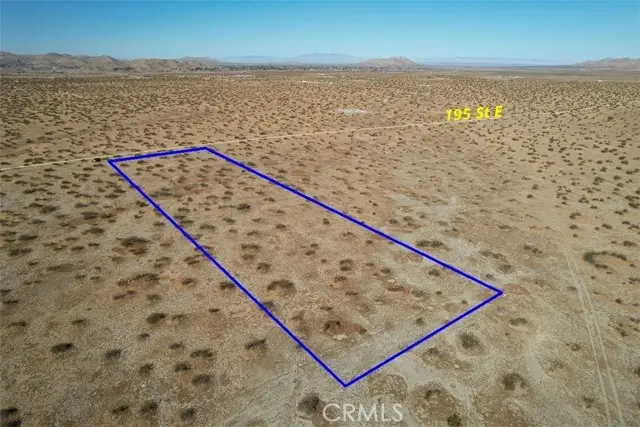 45 E 195th Street, Palmdale, CA 93591 - Image #2