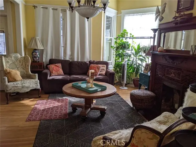 403 N San Gabriel Avenue, Azusa, CA 91702 - Image #2