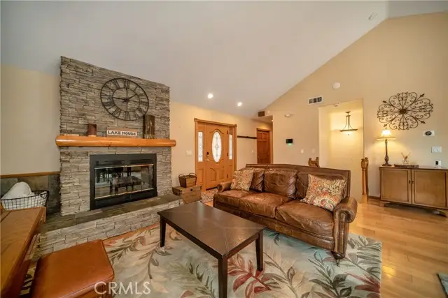 27391 Cottonwood Lane, Lake Arrowhead, CA 92352 - Image #2