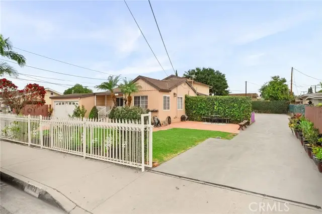 20822 Roseton Avenue, Lakewood, CA 90715 - Image #3