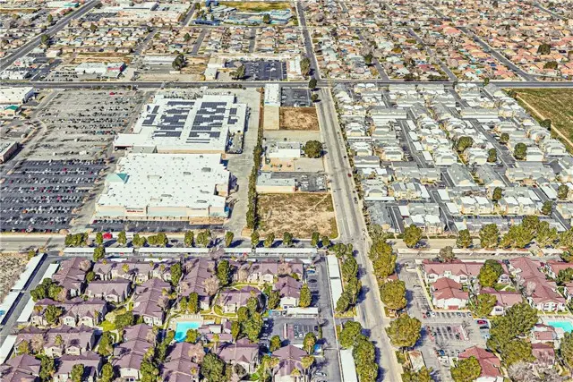 4 Gadsden Avenue, Lancaster, CA 93534 - Image #2