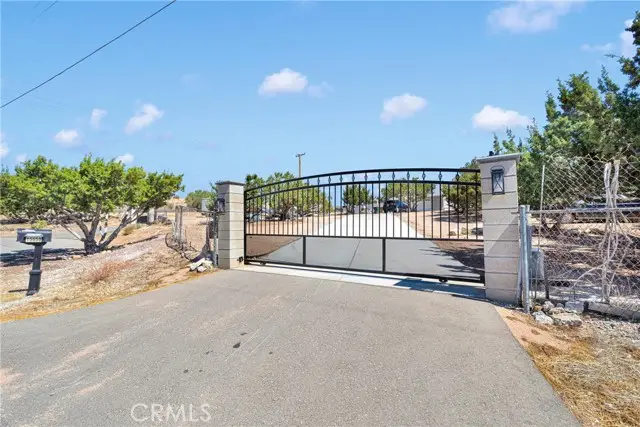 15558 Greenwood St, Hesperia, CA 92345 - Image #3