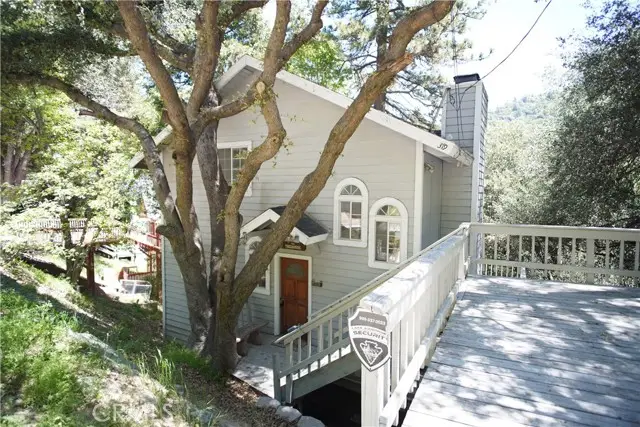 319 Dorn Drive, Crestline, CA 92325 - Image #3