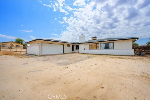 18251 Hiawatha Road, Apple Valley, CA 92307 - Image #1