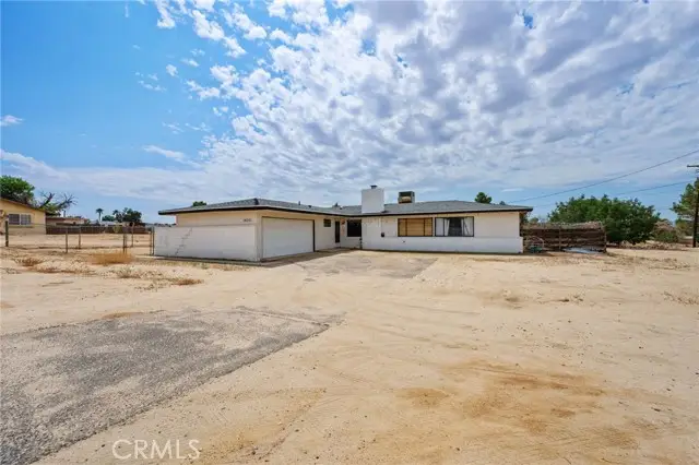 18251 Hiawatha Road, Apple Valley, CA 92307 - Image #3