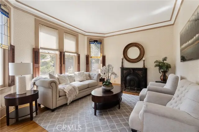 211 E Virginia Avenue, Glendora, CA 91741 - Image #1