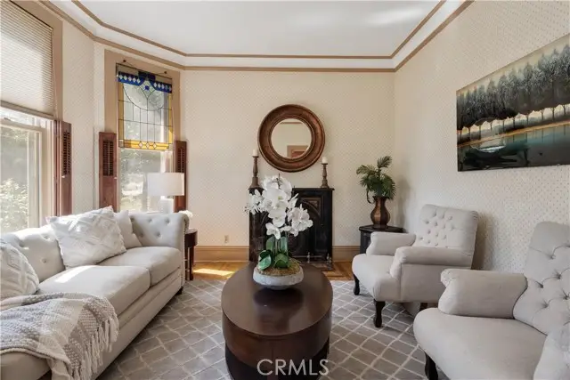 211 E Virginia Avenue, Glendora, CA 91741 - Image #3