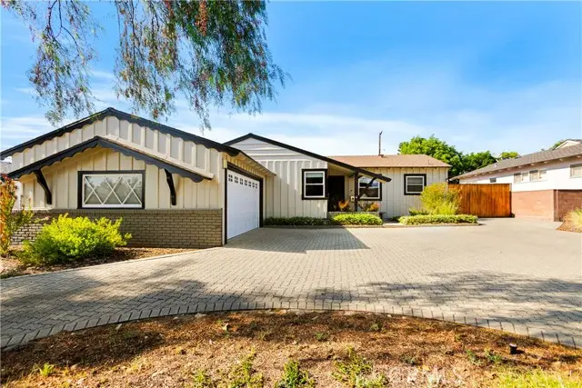 827 E Dalton Avenue, Glendora, CA 91741 - Image #1