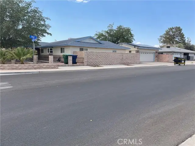 526 W Las Flores Avenue, Ridgecrest, CA 93555 - Image #3
