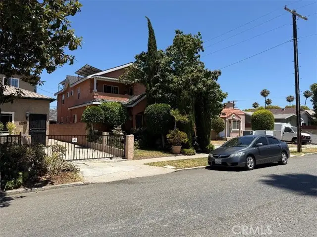 3252 Cattaraugus Avenue, Los Angeles, CA 90034 - Image #1