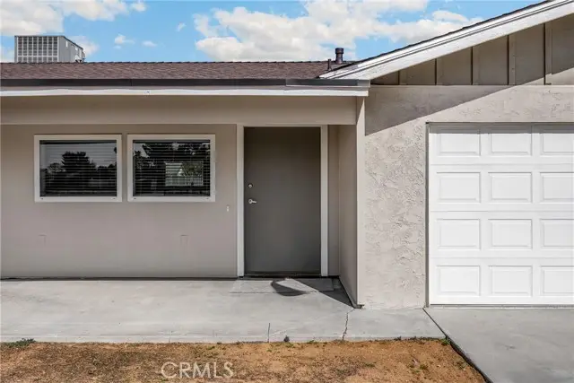 14265 Santee Road, Apple Valley, CA 92307 - Image #2