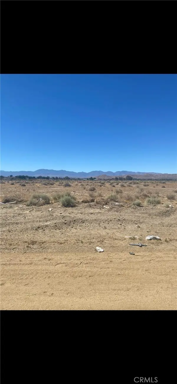 168 Ste (drt) Vic Avenue, Lake Los Angeles, CA 93535