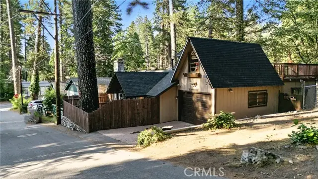 373 Redwood Lane, Crestline, CA 92325 - Image #2