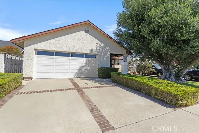 22561 Catania, Laguna Hills, CA 92653 - Image #2