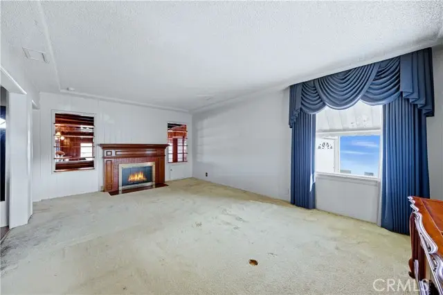 9606 S 4th Avenue, Inglewood, CA 90305 - Image #3