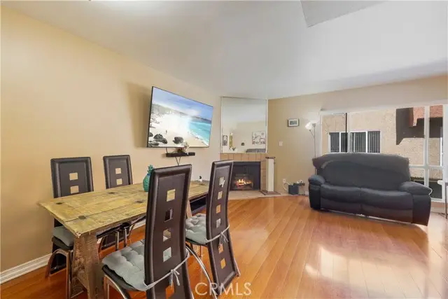 7319 Hazeltine Avenue #11, Van Nuys, CA 91405 - Image #3