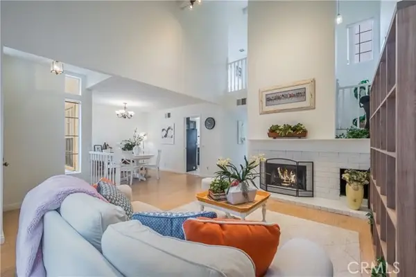 19 Dartmouth, Irvine, CA 92612