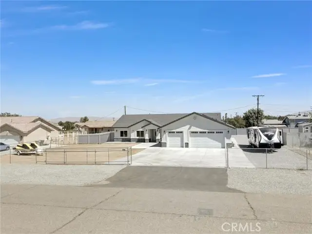 11515 Tamarisk Avenue, Hesperia, CA 92345 - Image #2