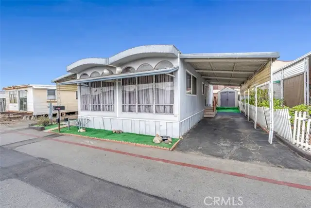 1045 N Azusa Avenue #215, Covina, CA 91722 - Image #2