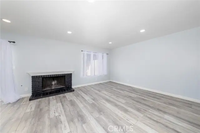 555 S Azusa #4, Azusa, CA 91702 - Image #3