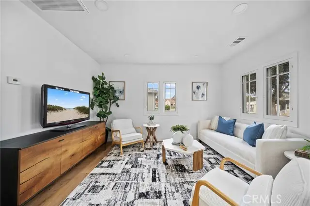 2560 Las Flores, Alhambra, CA 91803 - Image #2