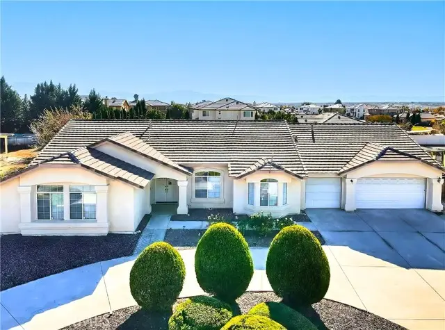 19149 Catalina, Apple Valley, CA 92308 - #1