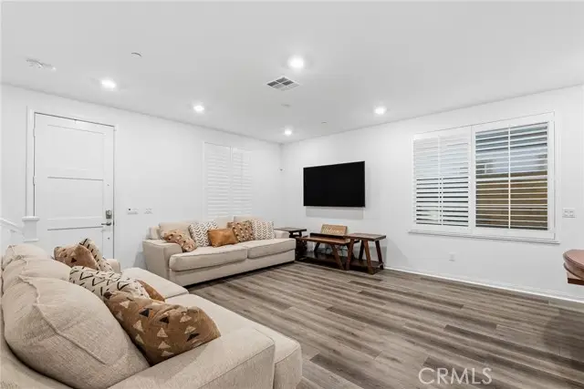 15185 Ridge, Fontana, CA 92336 - Image #3