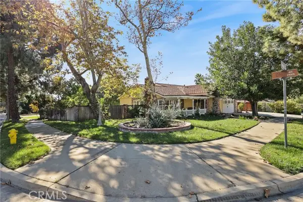 2490 Michigan, Claremont, CA 91711